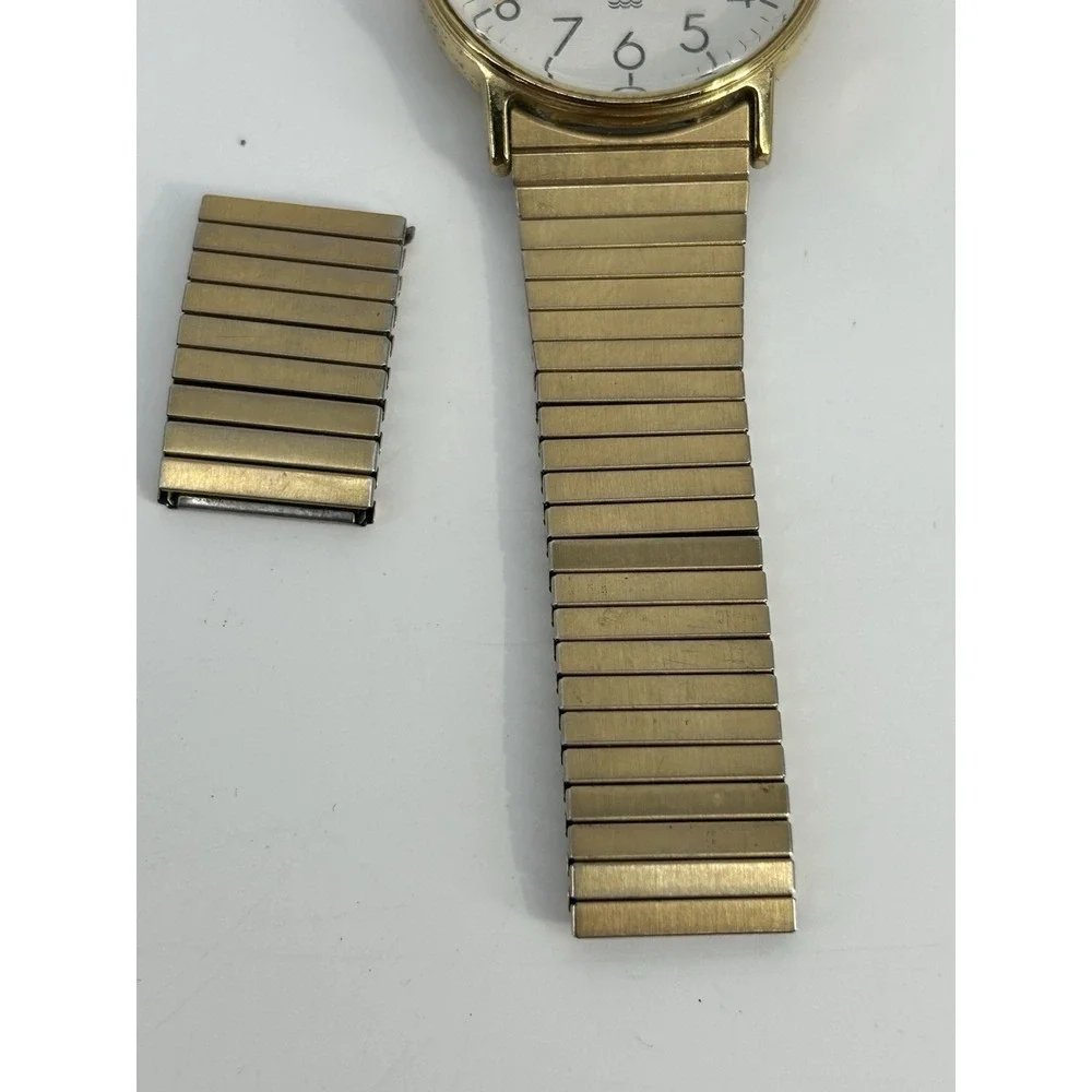 Vintage Mens Timex Quartz Watch Gold Color With Stainless Steel Band